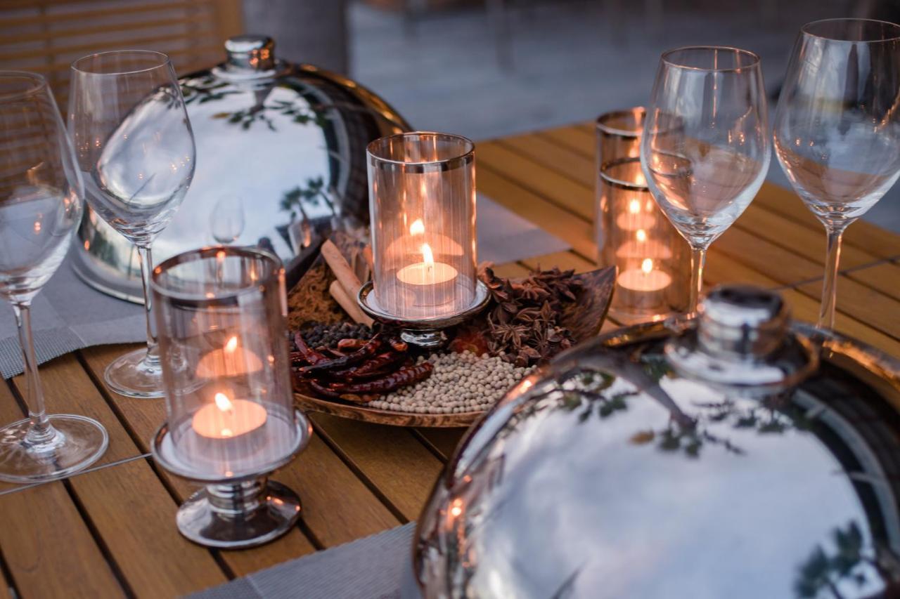 Oceanfront Beach Resort - Sha Extra Plus Patong Εξωτερικό φωτογραφία A table set for Shabbat