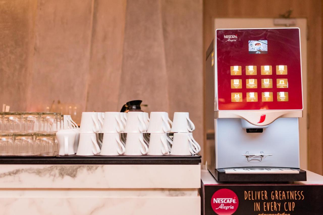 Oceanfront Beach Resort - Sha Extra Plus Patong Εξωτερικό φωτογραφία A Nespresso Professional machine