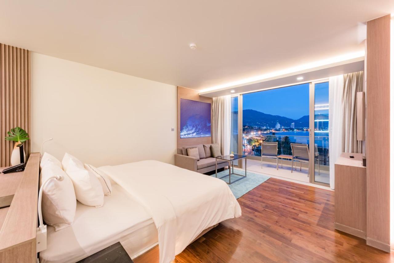Oceanfront Beach Resort - Sha Extra Plus Patong Εξωτερικό φωτογραφία Deluxe Ocean View Room