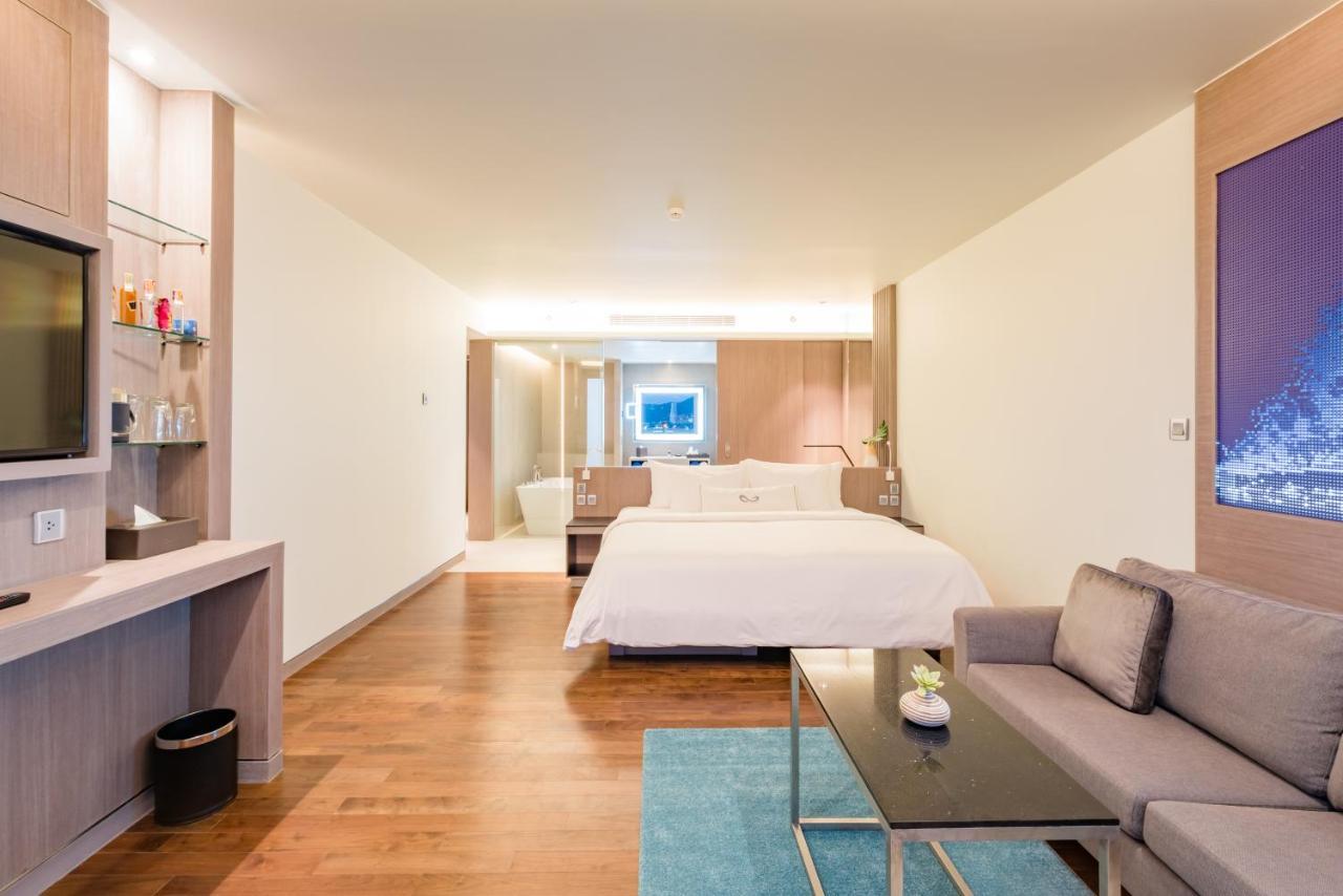 Oceanfront Beach Resort - Sha Extra Plus Patong Εξωτερικό φωτογραφία